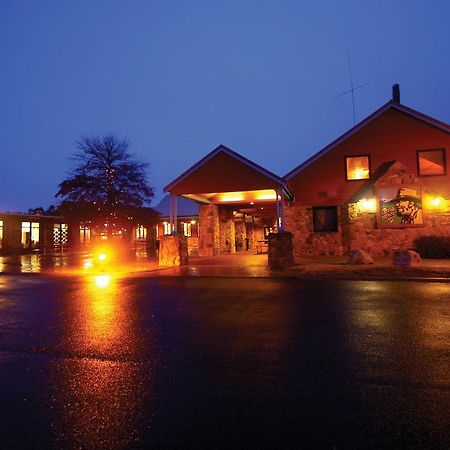 The Station Hotel Jindabyne Ngoại thất bức ảnh