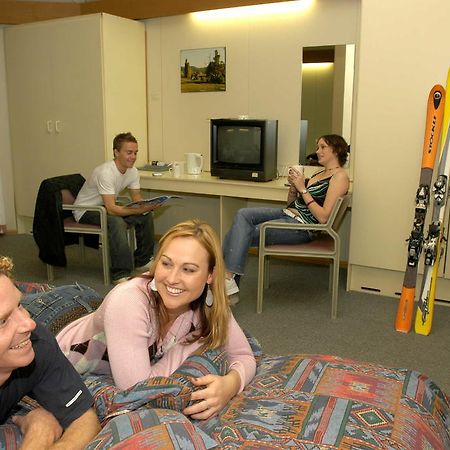 The Station Hotel Jindabyne Ngoại thất bức ảnh