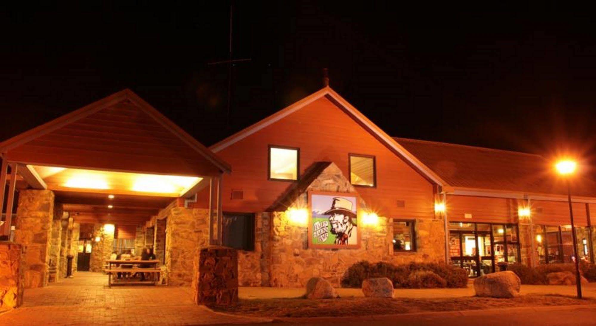 The Station Hotel Jindabyne Ngoại thất bức ảnh